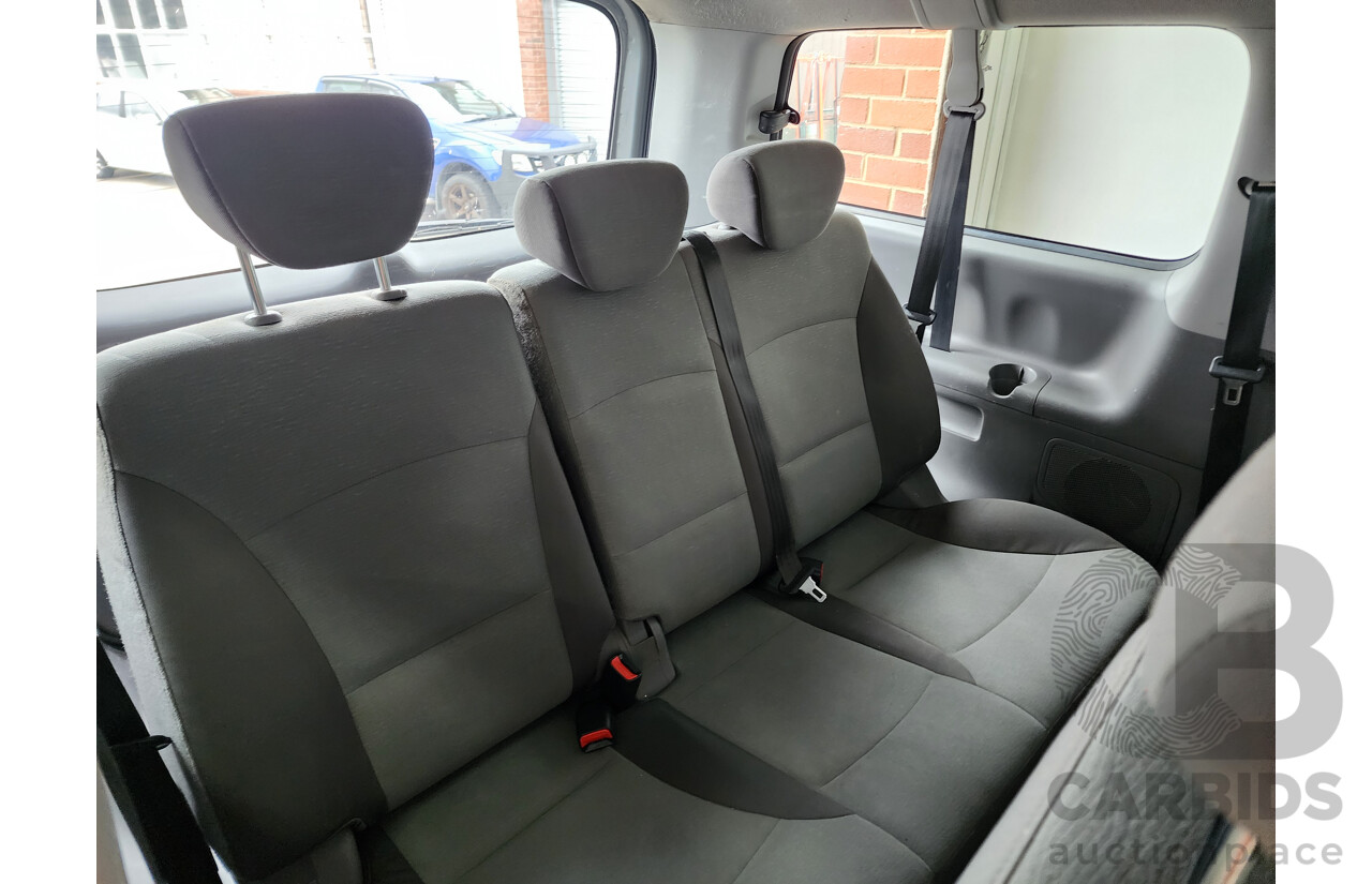 4/2012 Hyundai Imax  TQ MY11 4d Wagon Grey 2.5L