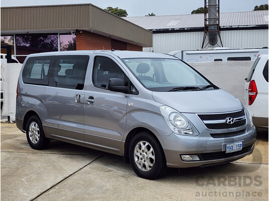 4/2012 Hyundai Imax  TQ MY11 4d Wagon Grey 2.5L