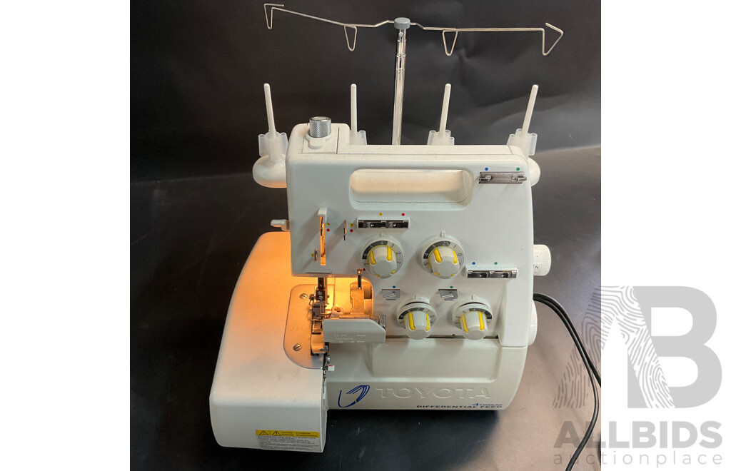 TOYOTA SL3335 Overlock & Brother Star 110 Sewing Machine - Lot of 2