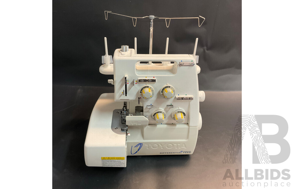 TOYOTA SL3335 Overlock & Brother Star 110 Sewing Machine - Lot of 2