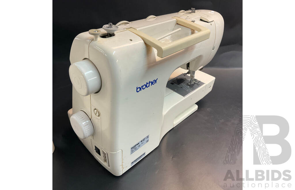 TOYOTA SL3335 Overlock & Brother Star 110 Sewing Machine - Lot of 2