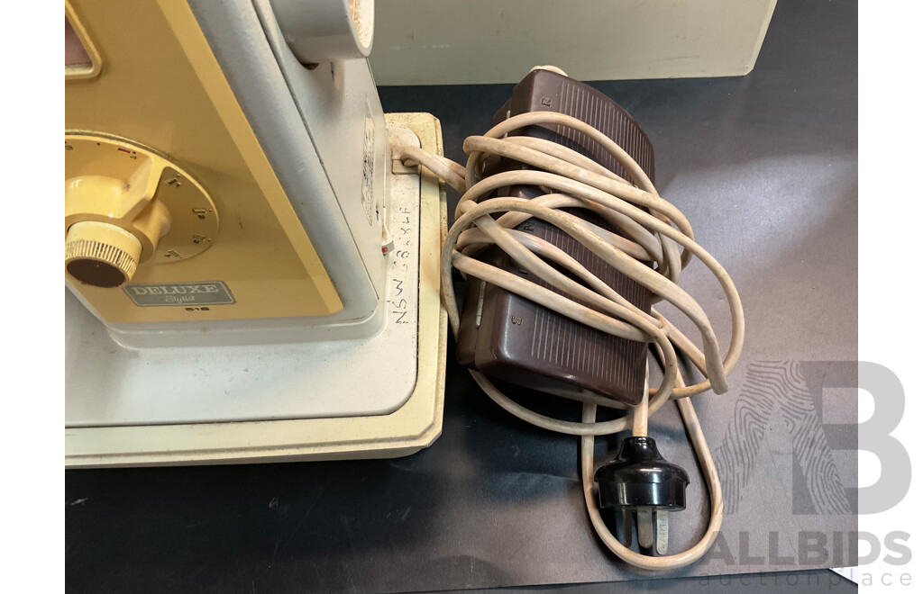 Vintage SINGER Sewing Machines - Deluxe Stylist 518 & Model 237 - Lot of 2