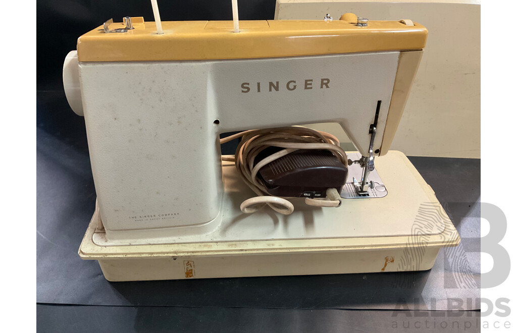Vintage SINGER Sewing Machines - Deluxe Stylist 518 & Model 237 - Lot of 2