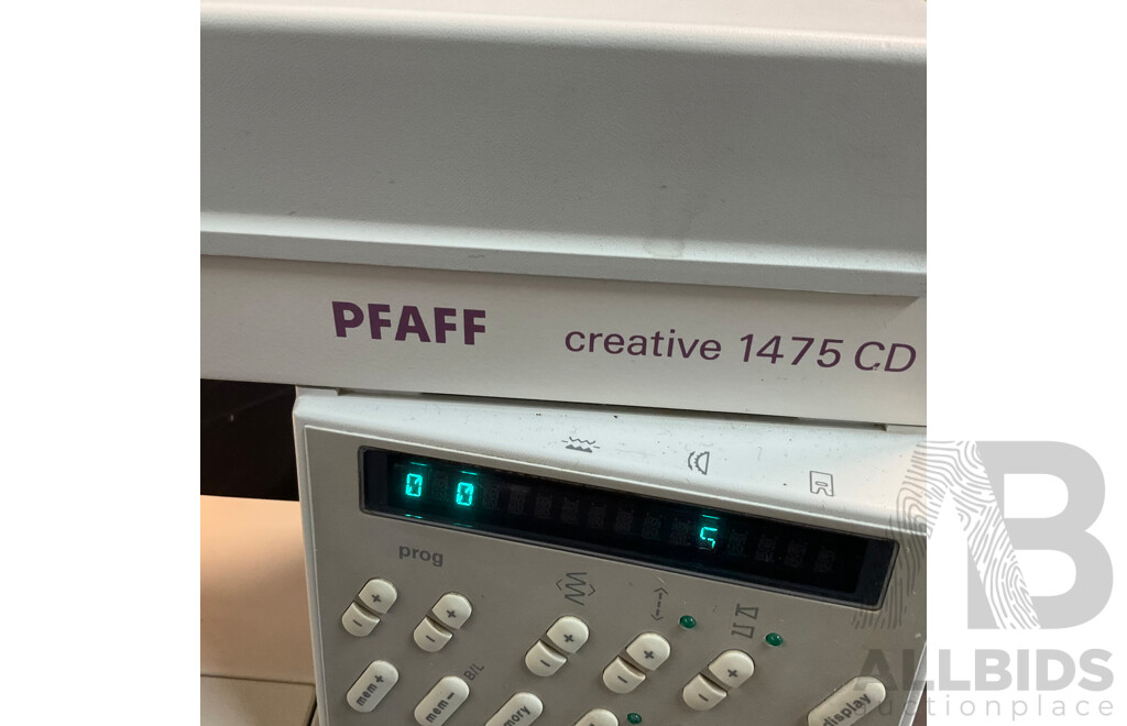 PFAFF Creative 1475 CD Sewing Machine