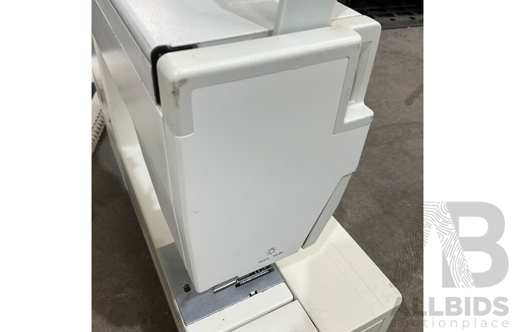 PFAFF Creative 1475 CD Sewing Machine