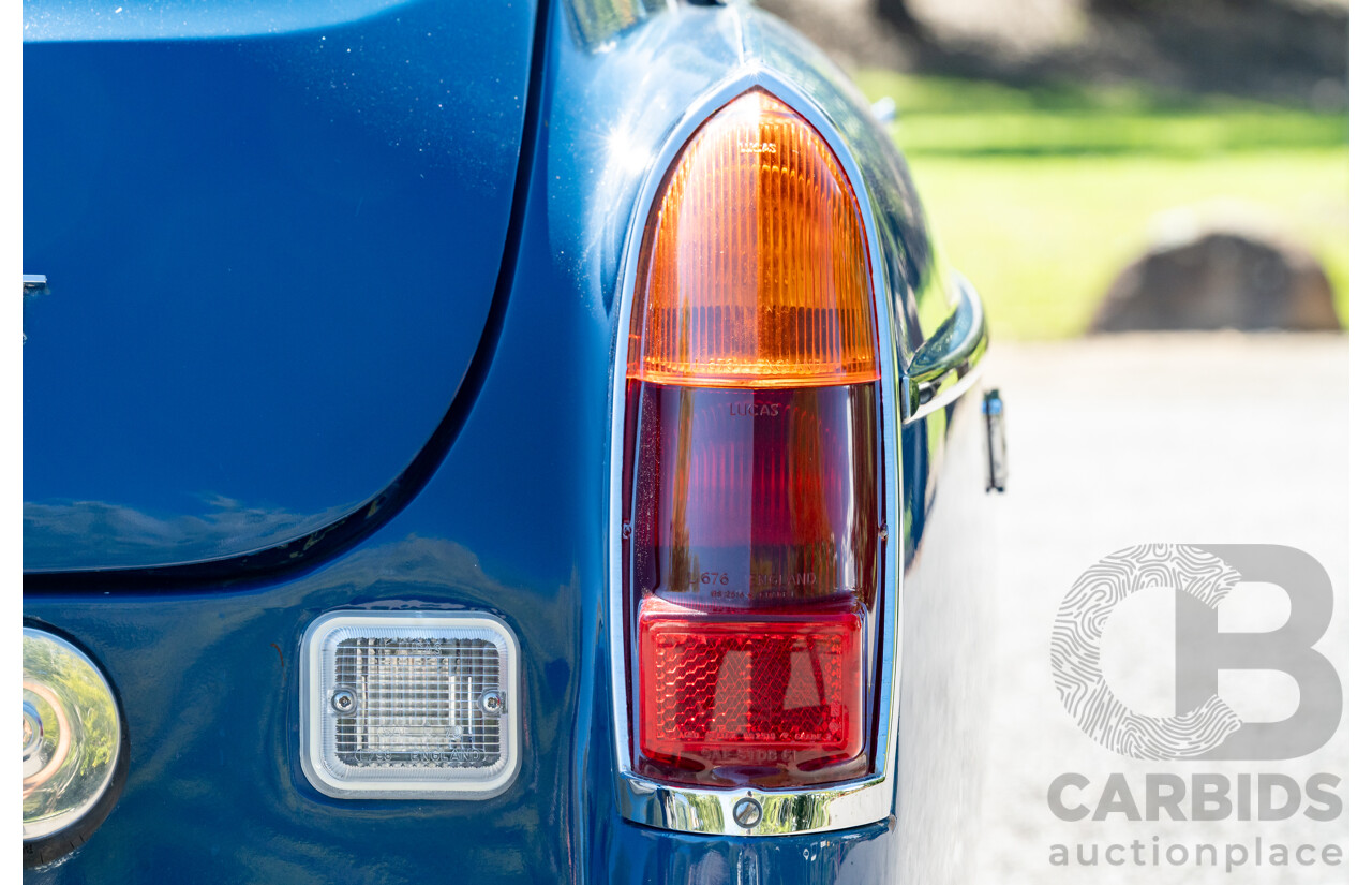 1/1968 M.G. MGB GT 2d Coupe Mineral Blue 1.8L