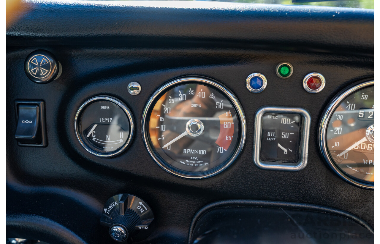 1/1968 M.G. MGB GT 2d Coupe Mineral Blue 1.8L