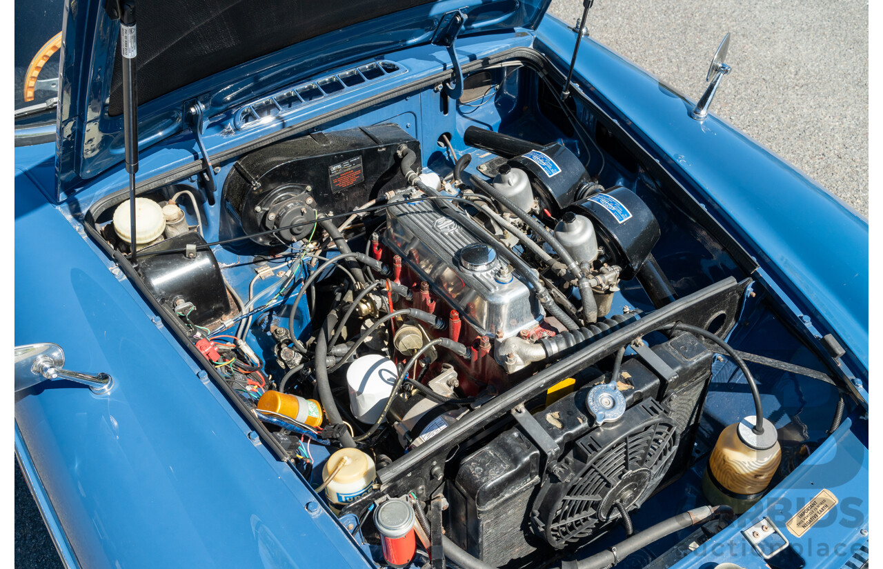 1/1968 M.G. MGB GT 2d Coupe Mineral Blue 1.8L
