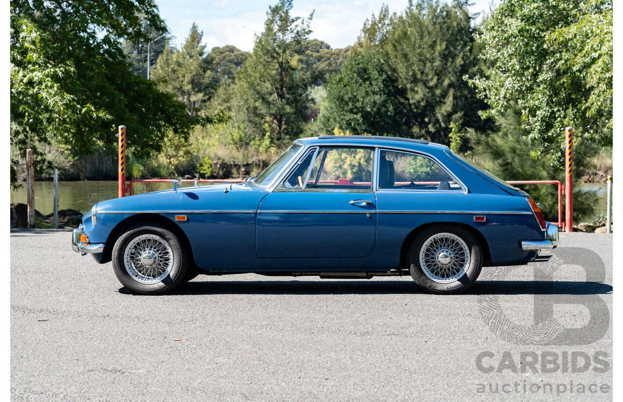 1/1968 M.G. MGB GT 2d Coupe Mineral Blue 1.8L