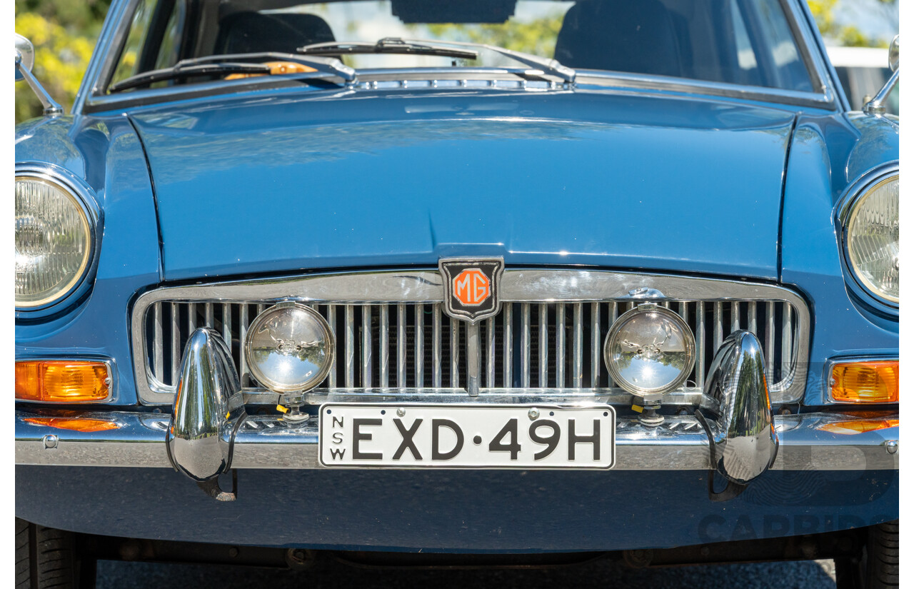 1/1968 M.G. MGB GT 2d Coupe Mineral Blue 1.8L