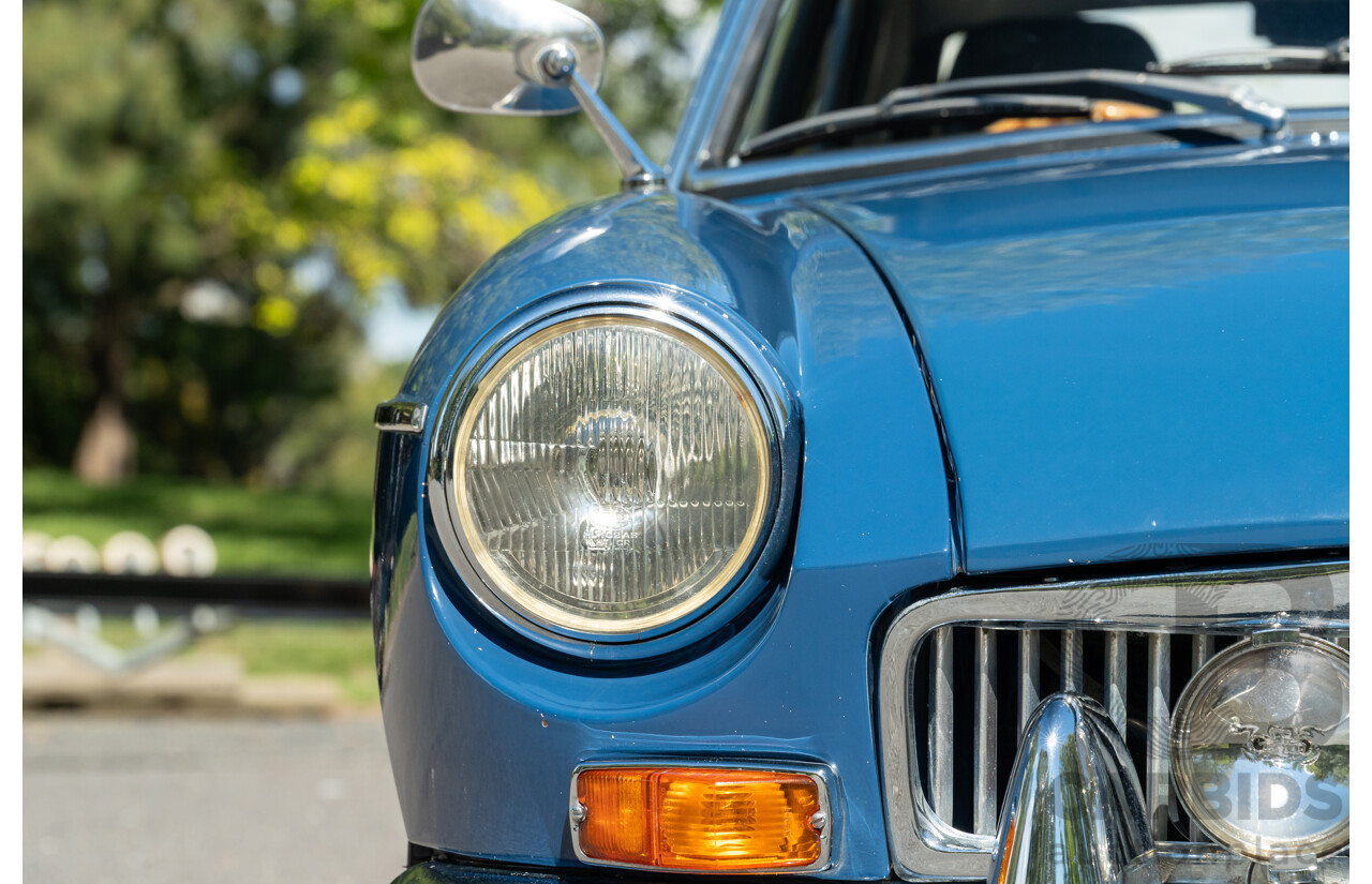 1/1968 M.G. MGB GT 2d Coupe Mineral Blue 1.8L