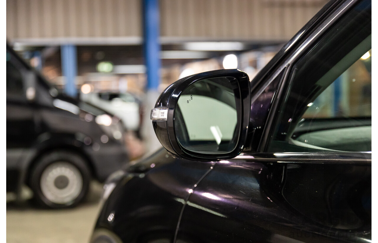 03/2018 Kia Sorento GT-Line (4x4) UM MY18 4d Wagon Aurora Black Pearl Turbo Diesel 2.2L