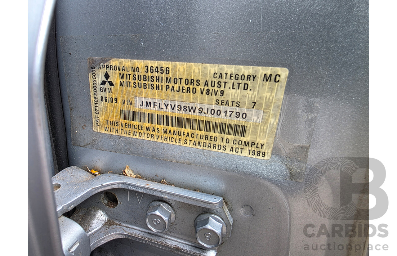 6/2009 Mitsubishi Pajero GLS LWB (4x4) NT 4d Wagon Silver Turbo Diesel 3.2L - 7 Seats