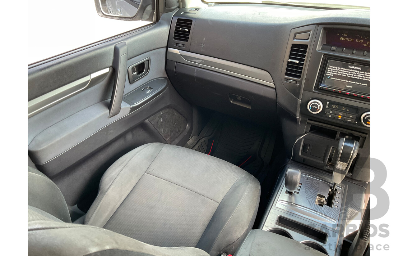 6/2009 Mitsubishi Pajero GLS LWB (4x4) NT 4d Wagon Silver Turbo Diesel 3.2L - 7 Seater