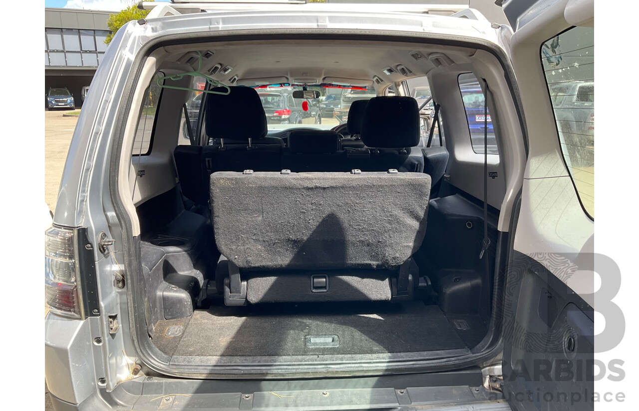 6/2009 Mitsubishi Pajero GLS LWB (4x4) NT 4d Wagon Silver Turbo Diesel 3.2L - 7 Seater