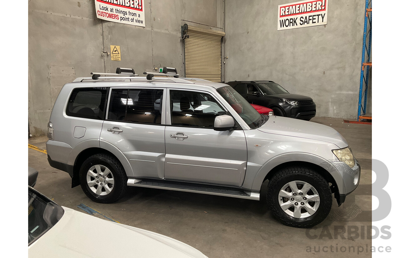 6/2009 Mitsubishi Pajero GLS LWB (4x4) NT 4d Wagon Silver Turbo Diesel 3.2L - 7 Seater