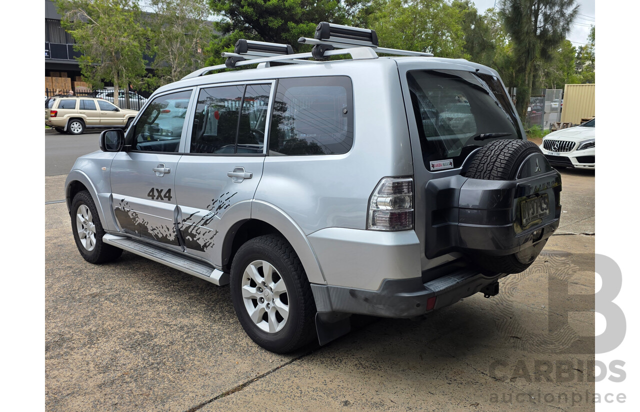 6/2009 Mitsubishi Pajero GLS LWB (4x4) NT 4d Wagon Silver Turbo Diesel 3.2L - 7 Seats