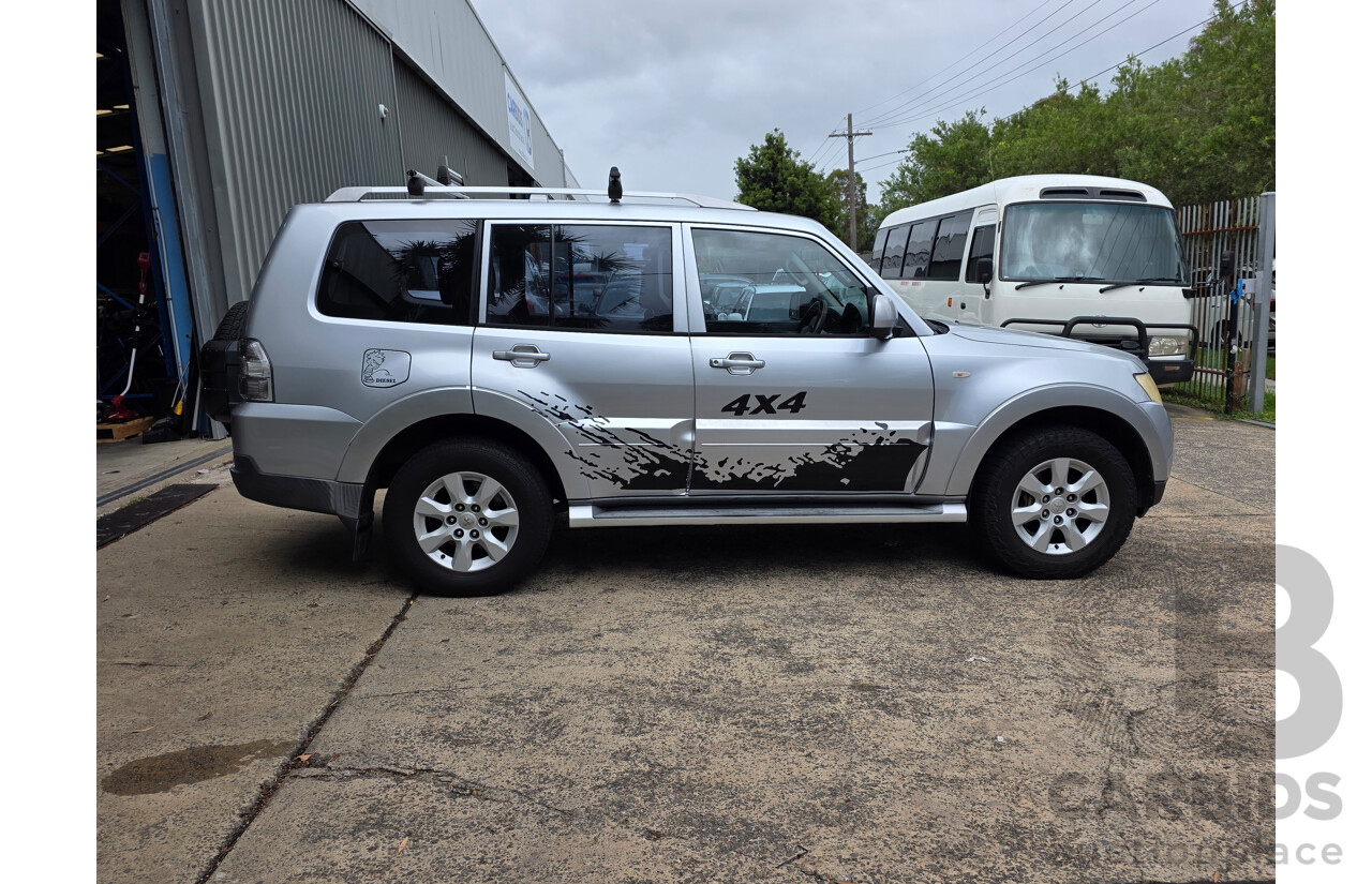 6/2009 Mitsubishi Pajero GLS LWB (4x4) NT 4d Wagon Silver Turbo Diesel 3.2L - 7 Seats