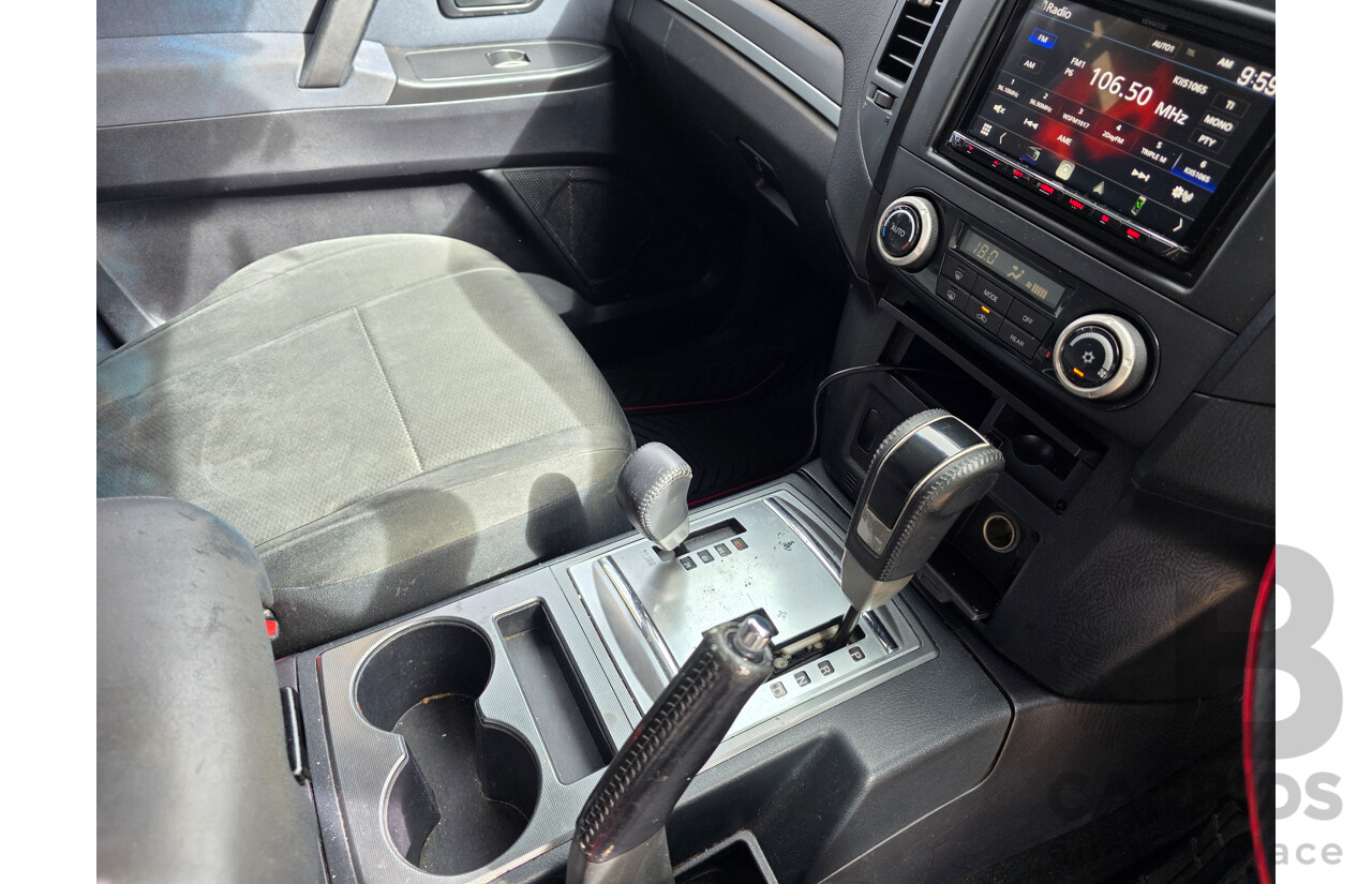 6/2009 Mitsubishi Pajero GLS LWB (4x4) NT 4d Wagon Silver Turbo Diesel 3.2L - 7 Seats