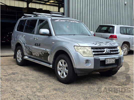 6/2009 Mitsubishi Pajero GLS LWB (4x4) NT 4d Wagon Silver Turbo Diesel 3.2L - 7 Seater