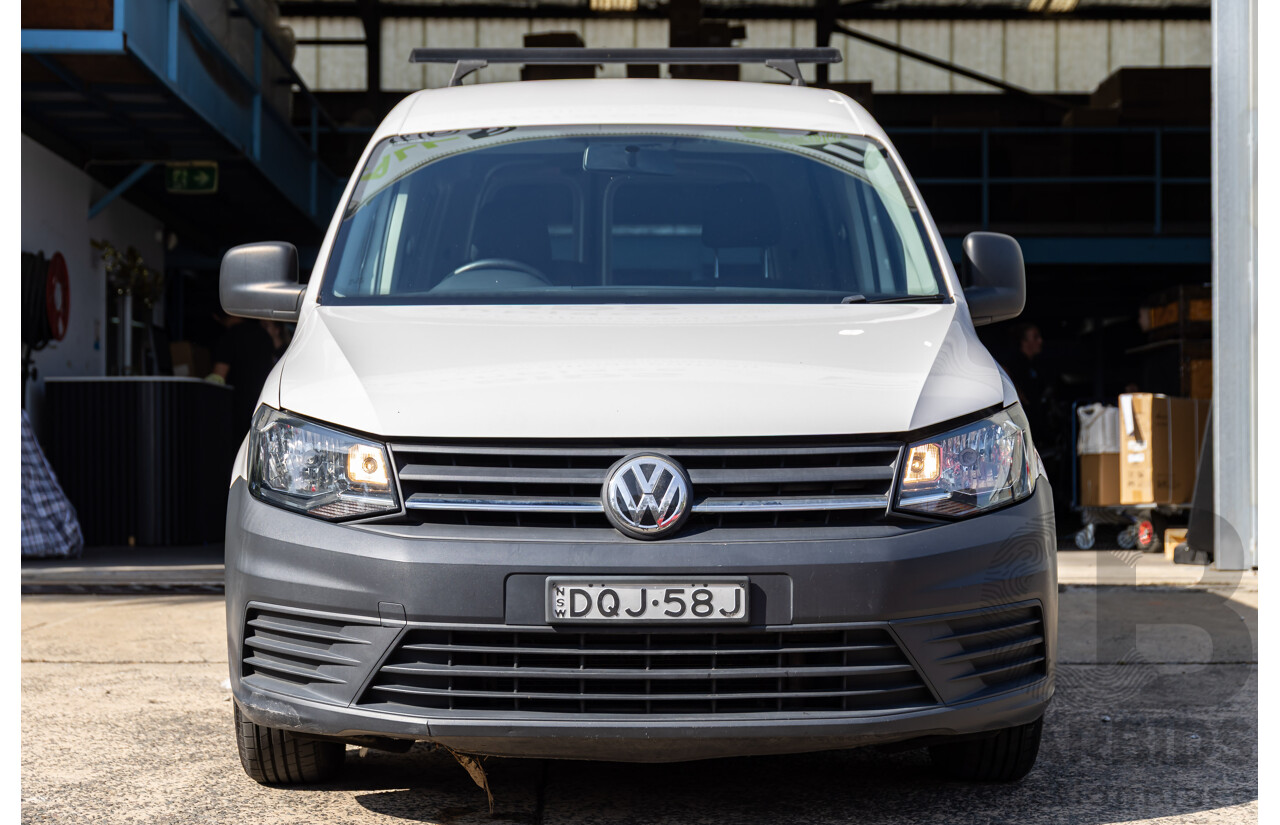 04/2017 Volkswagen Caddy TSI160 Runner (FWD) 2K MY17.5 3d Van Candy White Turbo 1.2L