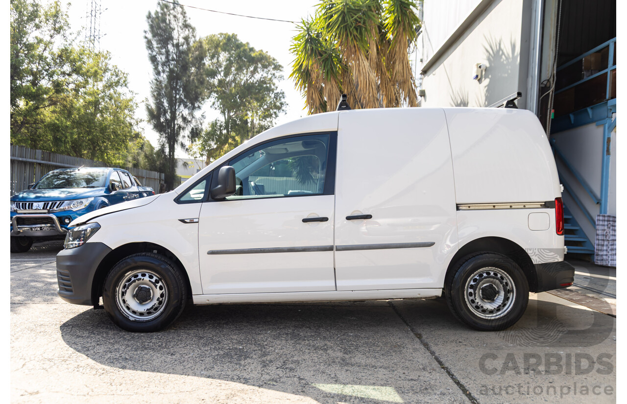04/2017 Volkswagen Caddy TSI160 Runner (FWD) 2K MY17.5 3d Van Candy White Turbo 1.2L