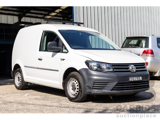 04/2017 Volkswagen Caddy TSI160 Runner (FWD) 2K MY17.5 3d Van Candy White Turbo 1.2L