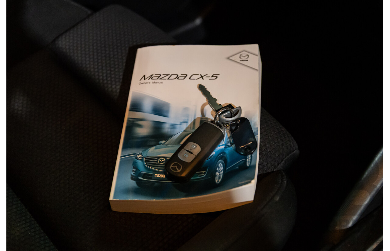 11/2015 Mazda CX-5 Maxx Sport (AWD) MY15 4d Wagon White 2.2L