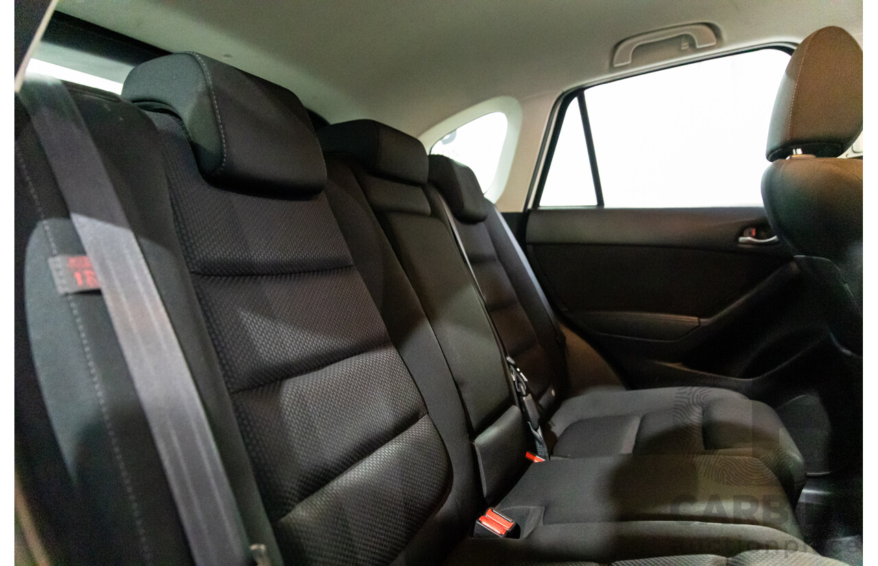 11/2015 Mazda CX-5 Maxx Sport (AWD) MY15 4d Wagon White 2.2L