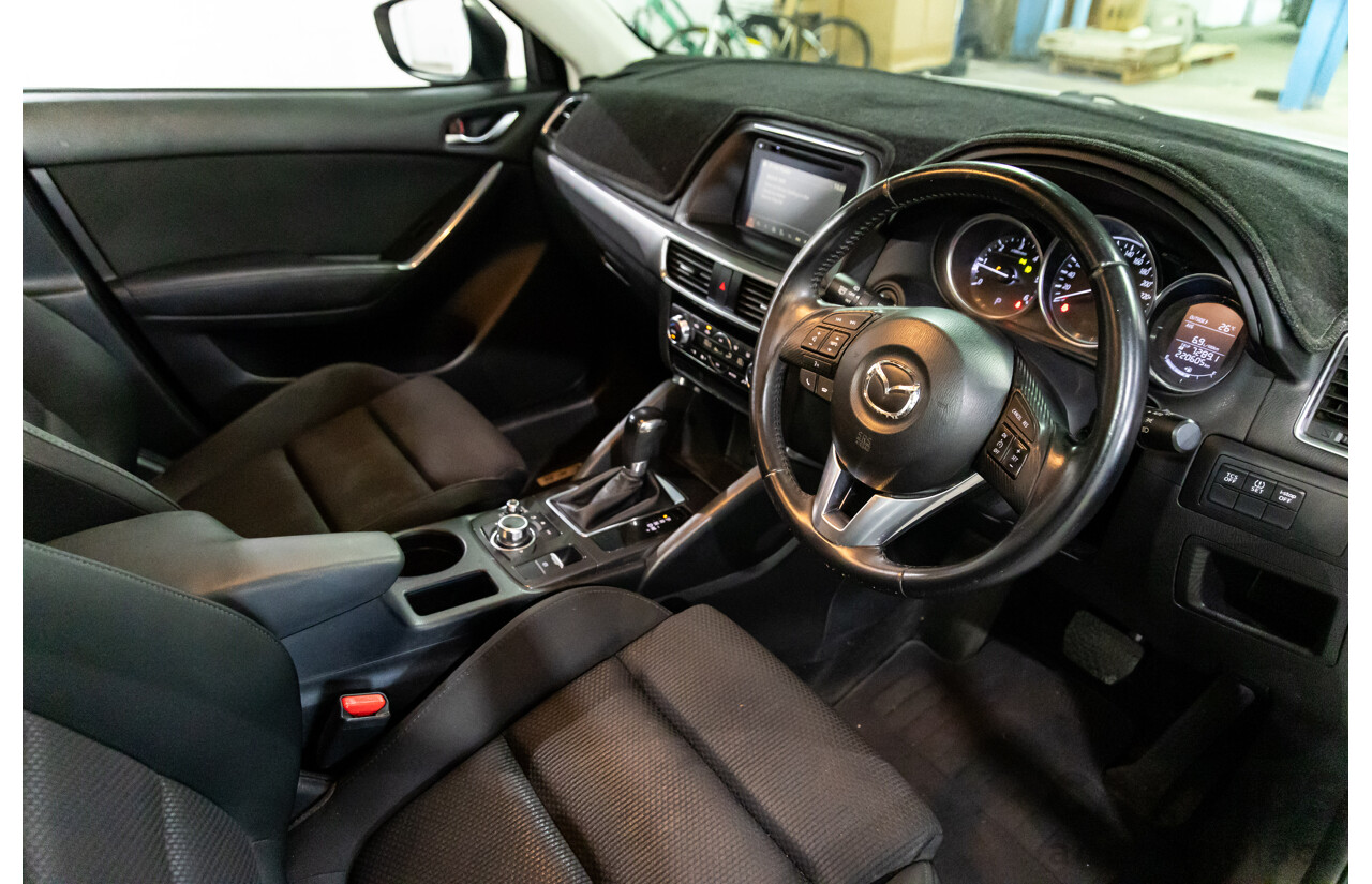 11/2015 Mazda CX-5 Maxx Sport (AWD) MY15 4d Wagon White 2.2L