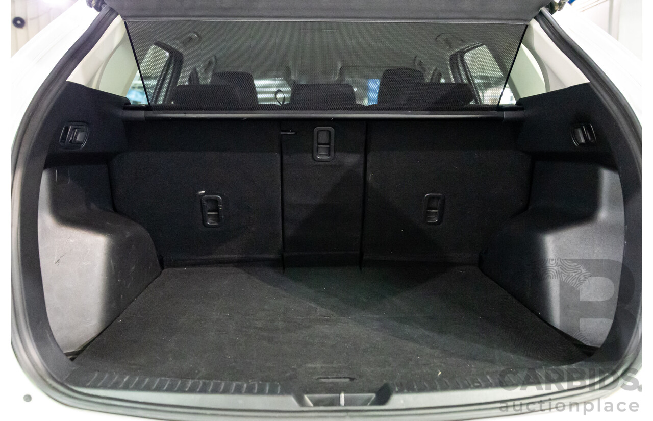 11/2015 Mazda CX-5 Maxx Sport (AWD) MY15 4d Wagon White 2.2L