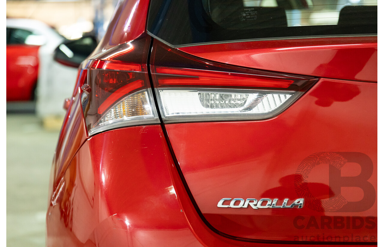 07/2015 Toyota Corolla Ascent (FWD) ZRE182R MY15 5d Hatchback Barcelona Red Metallic 1.8L