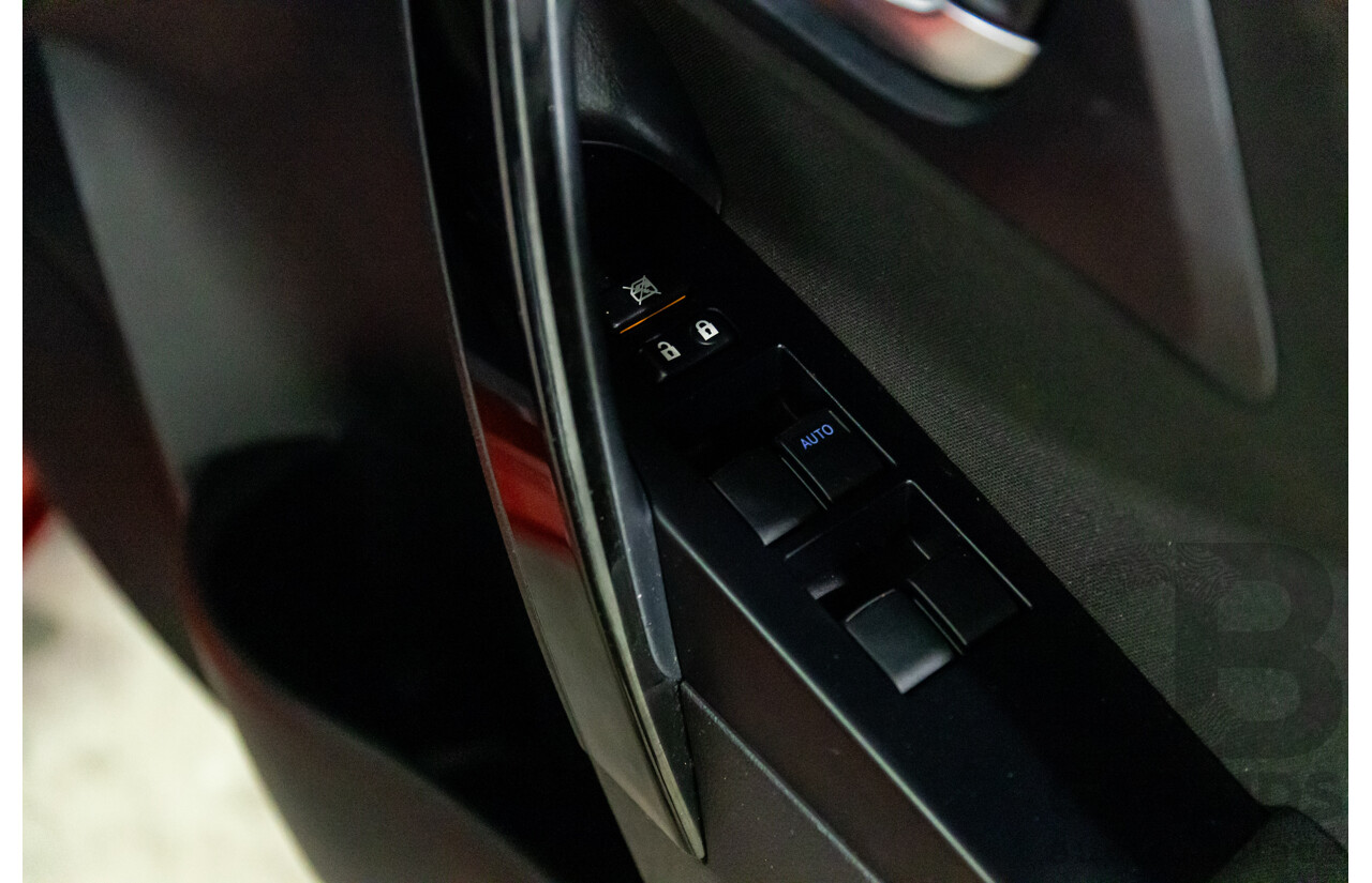 07/2015 Toyota Corolla Ascent (FWD) ZRE182R MY15 5d Hatchback Barcelona Red Metallic 1.8L