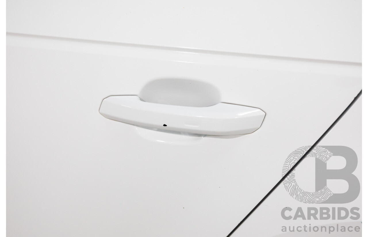 01/2018 Audi A4 2.0 TFSI Quattro S-Line LN (AWD) F4 MY18 (B9) 4d Sedan Ibis White Turbo 2.0L