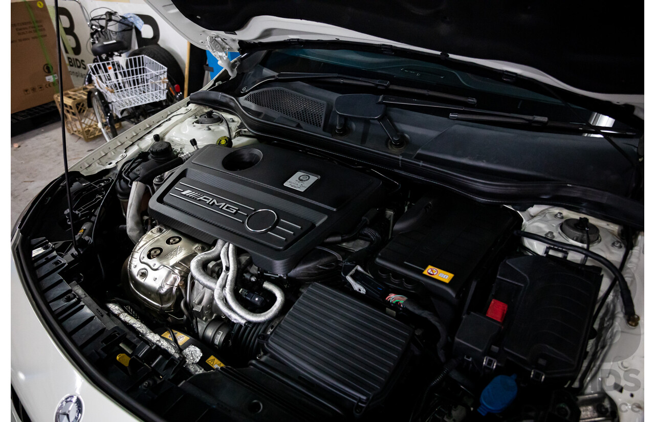 05/2016 Mercedes-Benz GLA 45 AMG 4Matic (AWD) X156 MY16 4d Wagon Cirrus White Turbo 2.0L