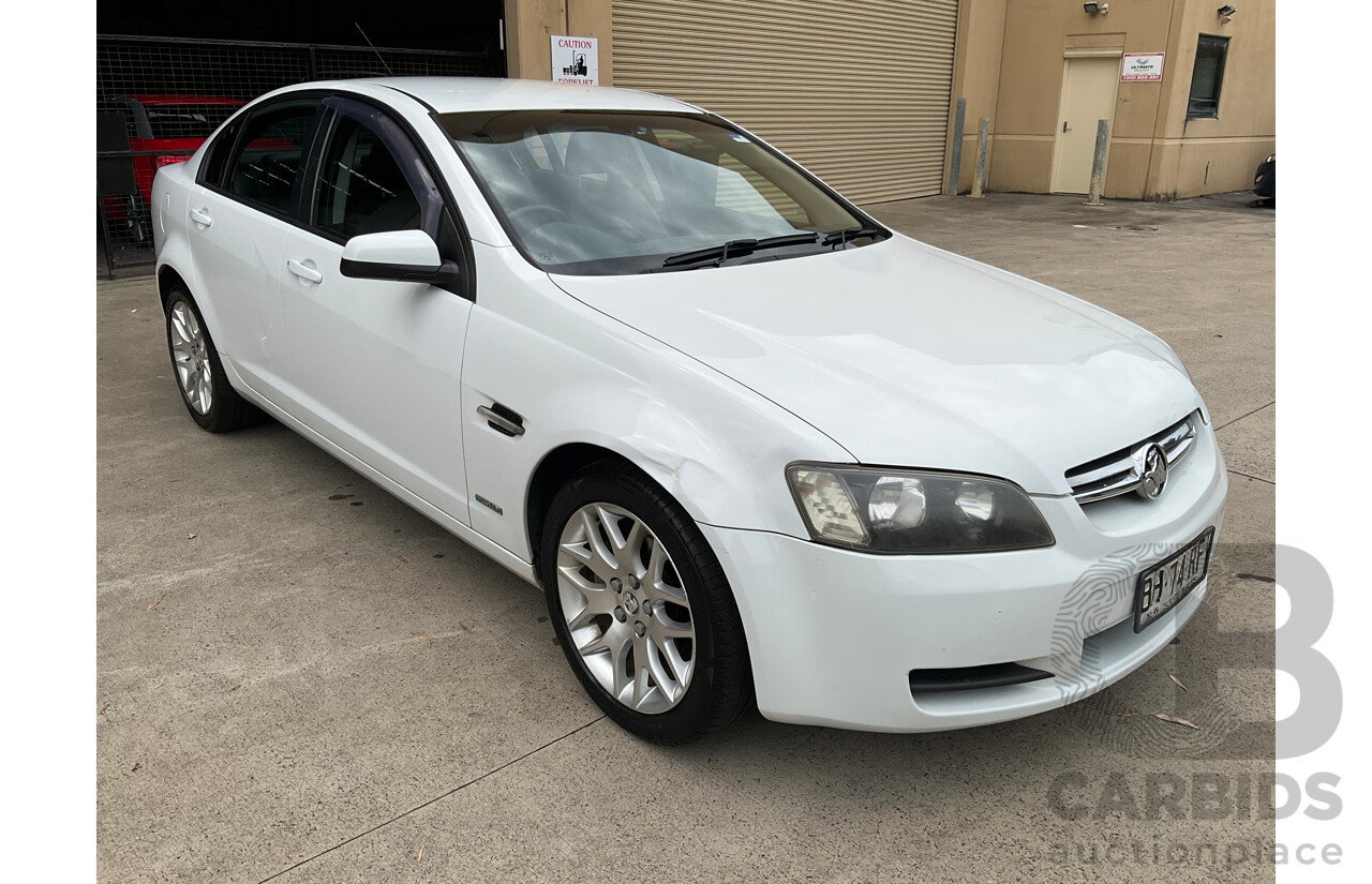 6/2010 Holden Commodore International VE MY10 4d Sedan Heron White V6 3.0L