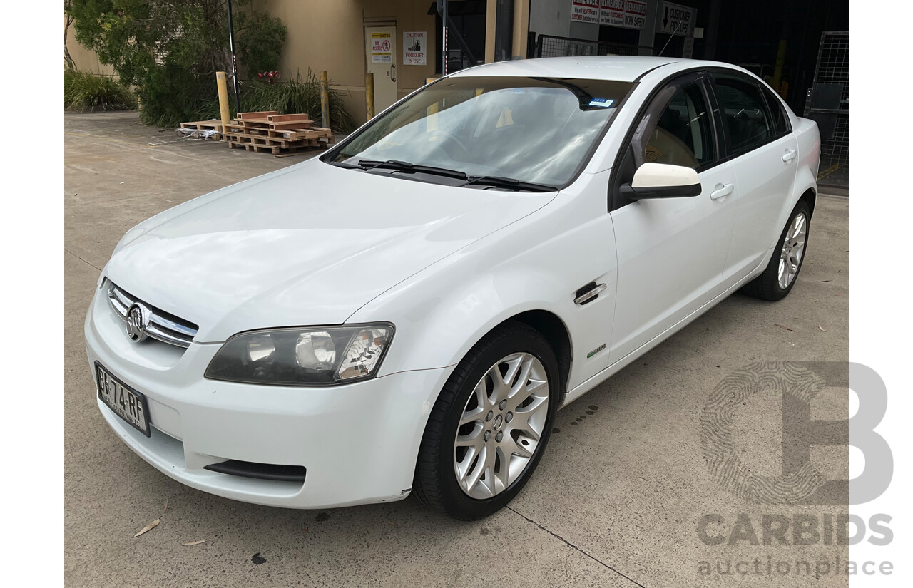 6/2010 Holden Commodore International VE MY10 4d Sedan Heron White V6 3.0L