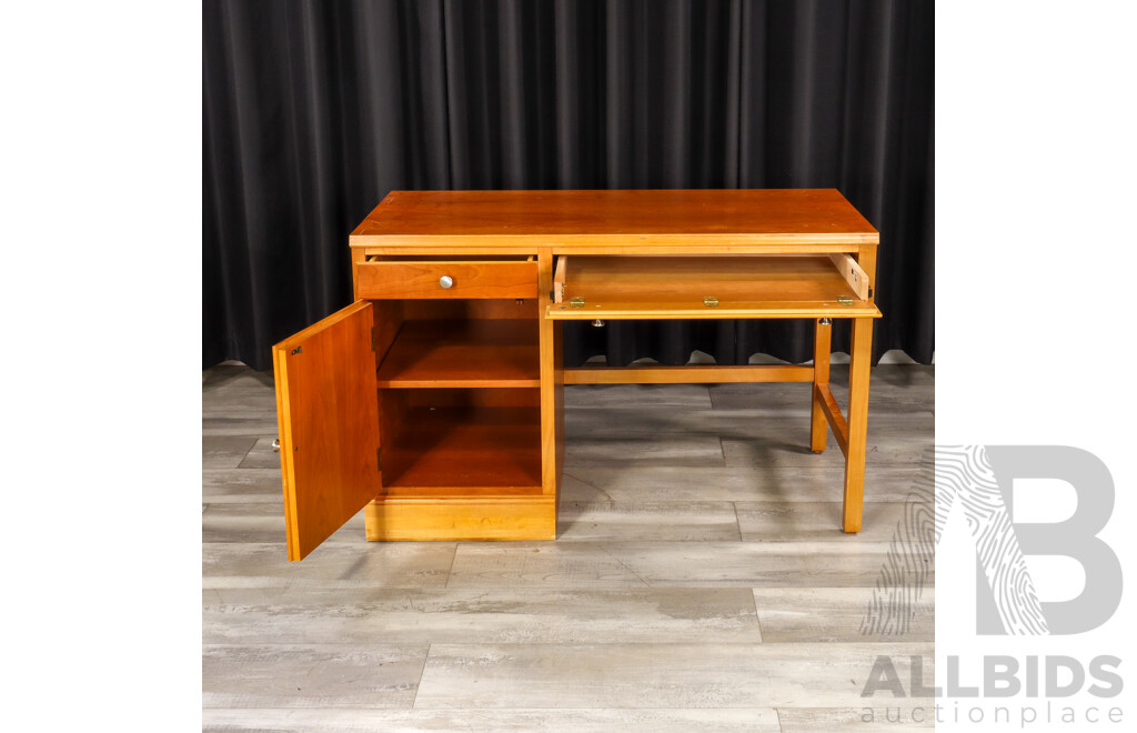 Drexel Single Pedestal Desk