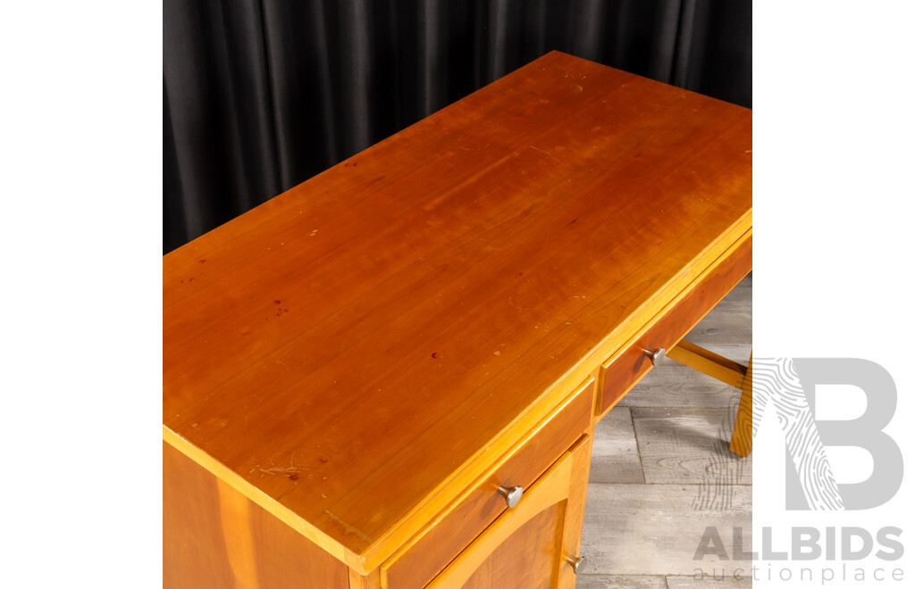 Drexel Single Pedestal Desk
