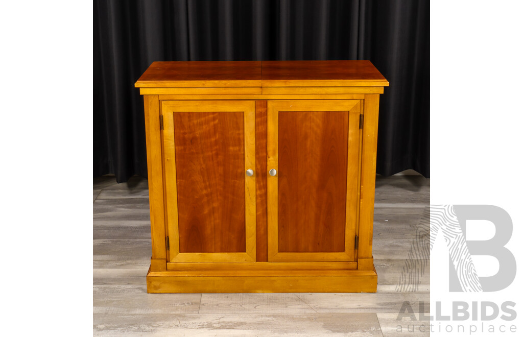 Modern Drexel Heritage Bar Unit