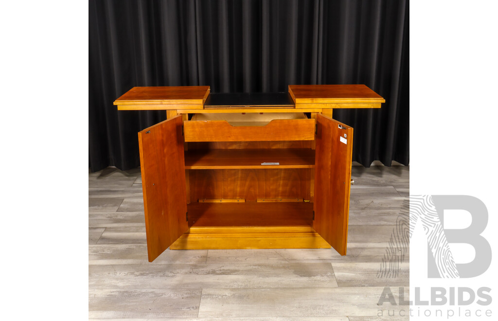 Modern Drexel Heritage Bar Unit