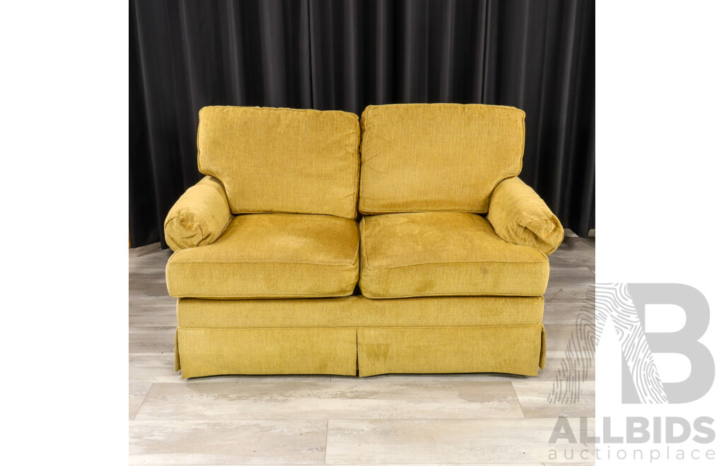 Pair of Drexel Heritage Fabric Two and Three Seater Lounges