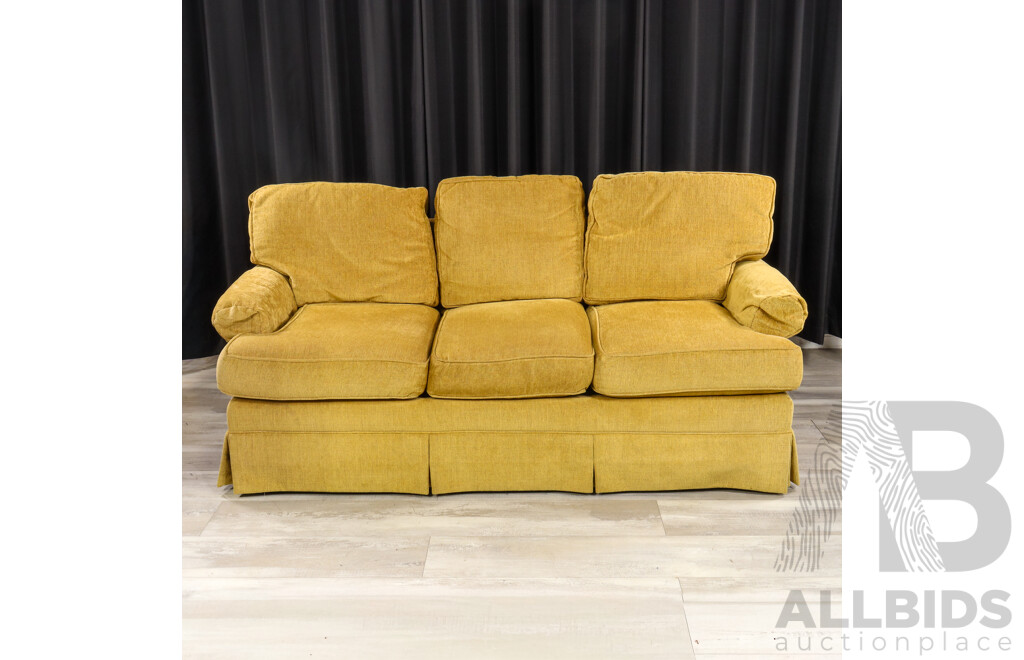 Pair of Drexel Heritage Fabric Two and Three Seater Lounges