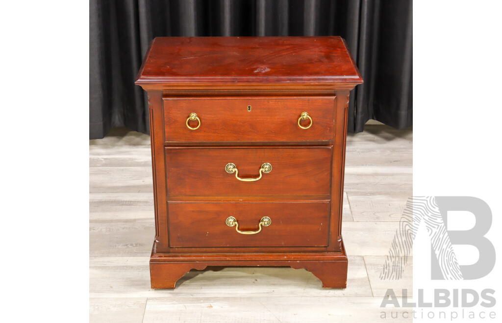 Drexel Georgian Style Bedside Cabinet