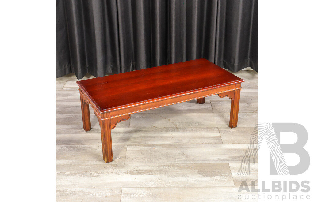 Georgian Style Coffee Table by Drexel Furniture