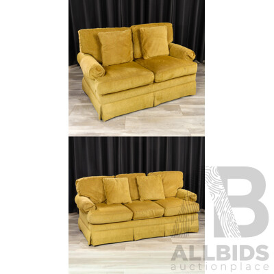 Pair of Drexel Heritage Fabric Two and Three Seater Lounges