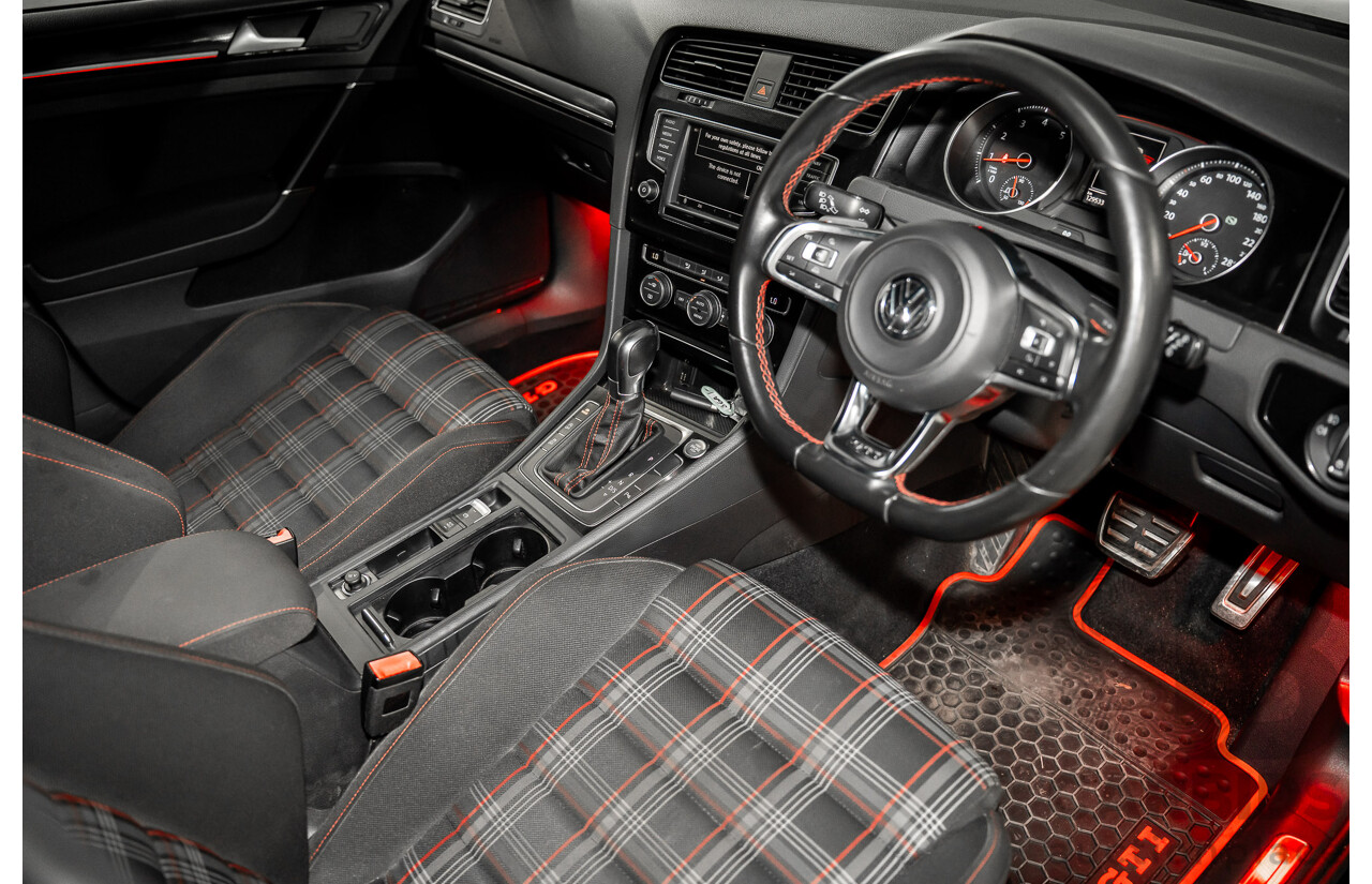 8/2016 Volkswagen Golf GTi AU MY16 5d Hatchback Deep Black Pearl Turbo 2.0L