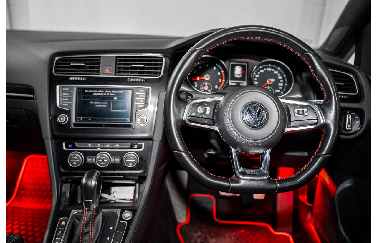 8/2016 Volkswagen Golf GTi AU MY16 5d Hatchback Deep Black Pearl Turbo 2.0L