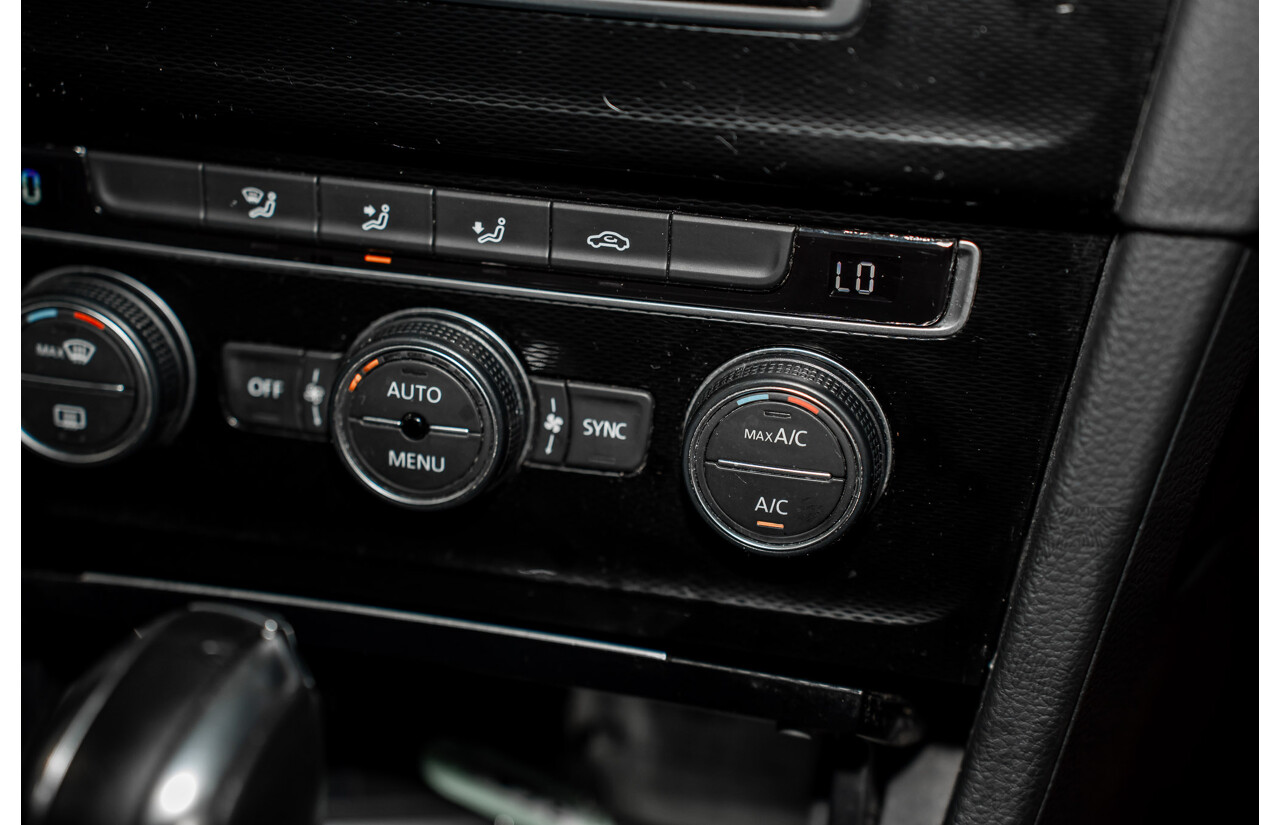 8/2016 Volkswagen Golf GTi AU MY16 5d Hatchback Deep Black Pearl Turbo 2.0L