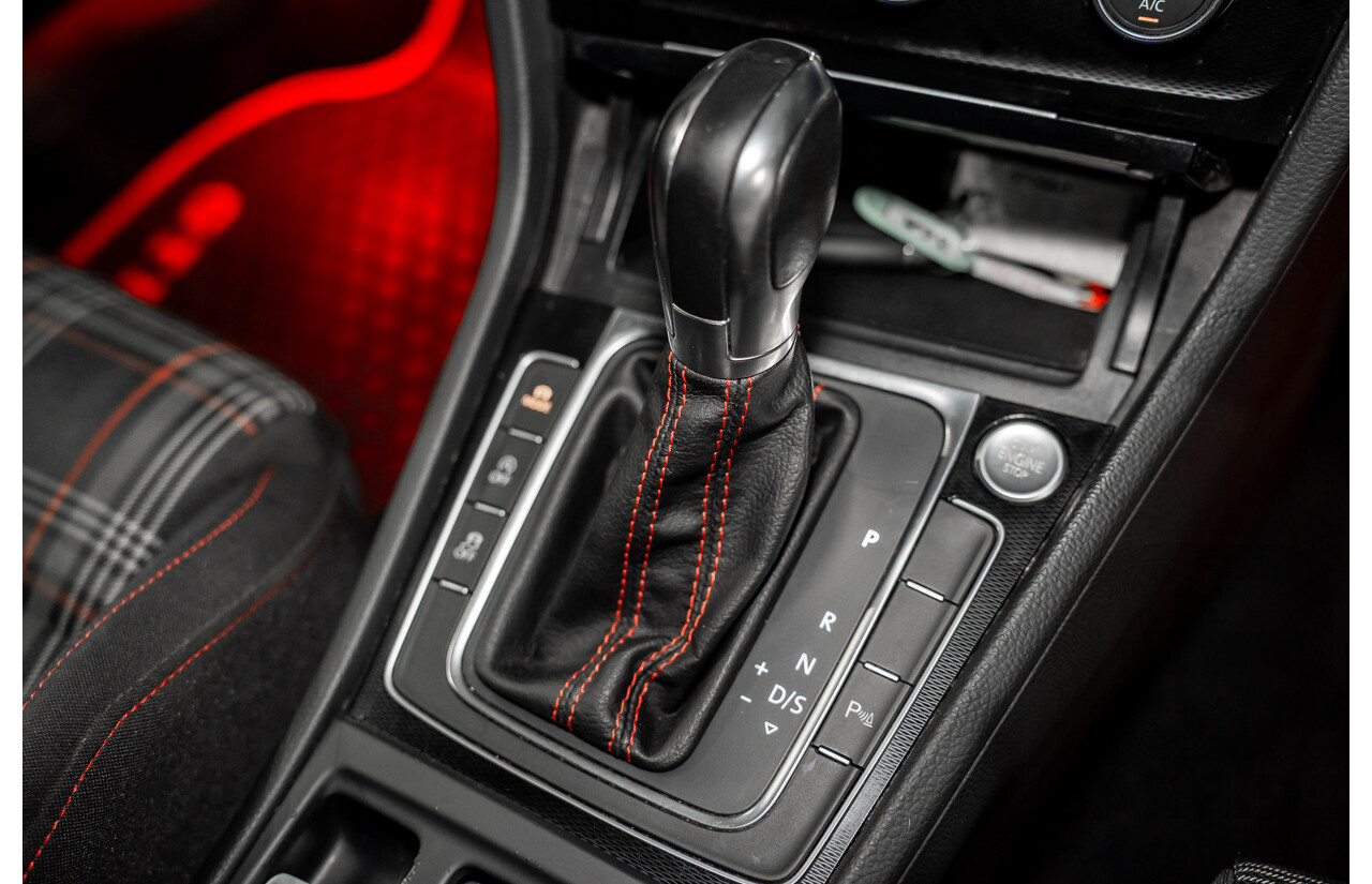 8/2016 Volkswagen Golf GTi AU MY16 5d Hatchback Deep Black Pearl Turbo 2.0L